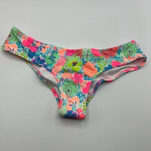 DONATE Victoria's Secret Multicolor Floral Bikini Bottom - Picture 1 of 11